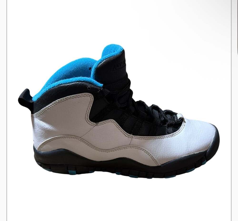 Air Jordan 10 Retro Powder Blue GS Size 5.5Y White/Dark Powder Blue-Black